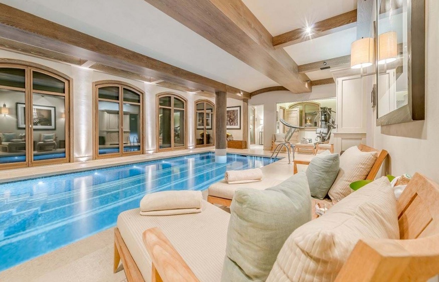 Courchevel chalets with a pool